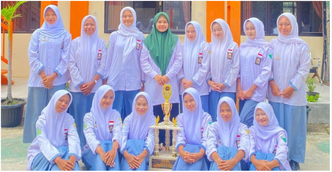 Disiplin, Formasi, Prestasi: Paskibra MAN 4 Cirebon Bersinar di LKBB Jawa Barat