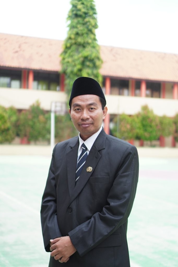 Efik Abdinizar, S.Pd.